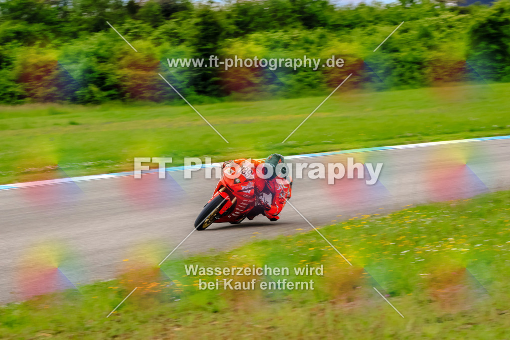 MotoTeam-3563 | Hier findet Ihr Bilder von Touristenfahrten auf der Nürburgring Nordschleife oder von anderen Veranstaltungen die ich besucht habe. Viel Spass beim Durch Schauen 