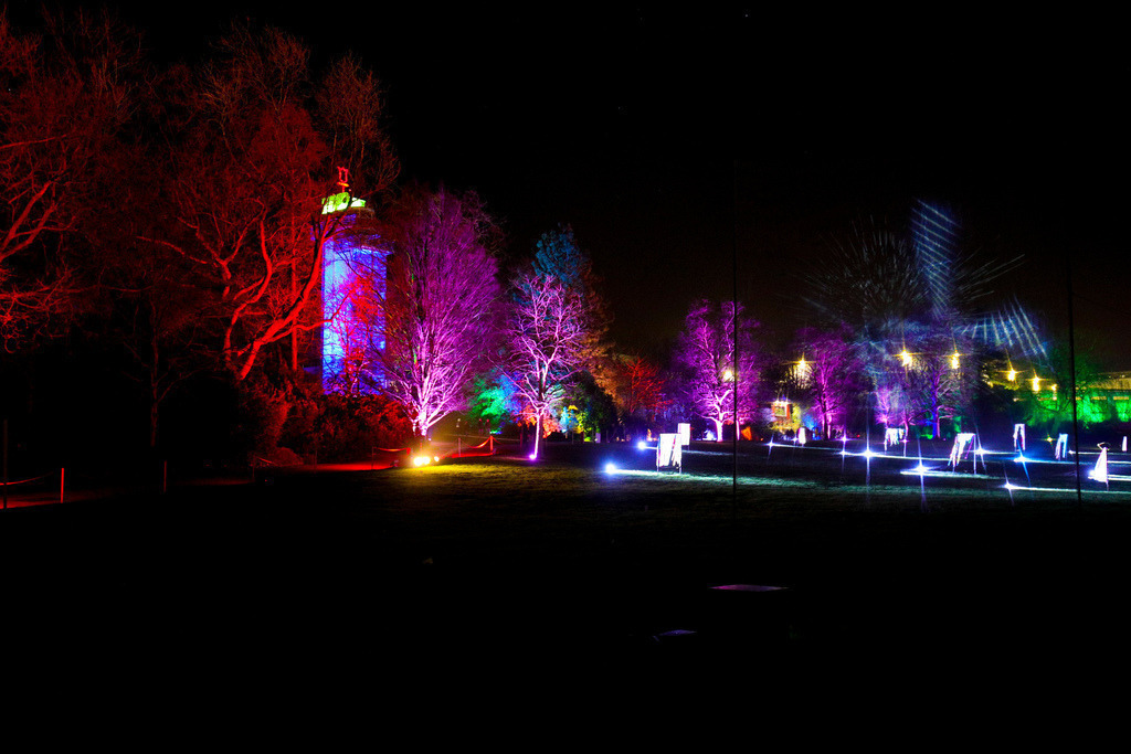 Parkleuchten_GrugaEssen24_15 | Bildergalerie von Sport-Ereignissen aber auch von weiteren spannenden Dingen - nicht nur vom Niederrhein. In Anlehnung an den bekannten Spruch von Hanns Dieter Hüsch heißt das Motto: "Niederrhein ist überall".  - Realisiert mit Pictrs.com