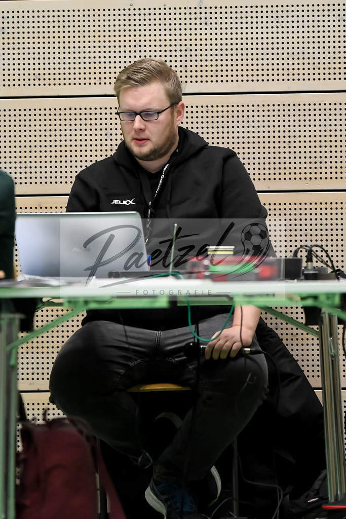 VCOBWA20211106_078 | Volleyball, Frauen:   bei dem Spiel der 3. Liga West zwischen VC Osnabrueck und SV BW Aasee in der Schlosswallhalle am 06.11.2021 in Osnabrueck, Deutschland. - Realisiert mit Pictrs.com