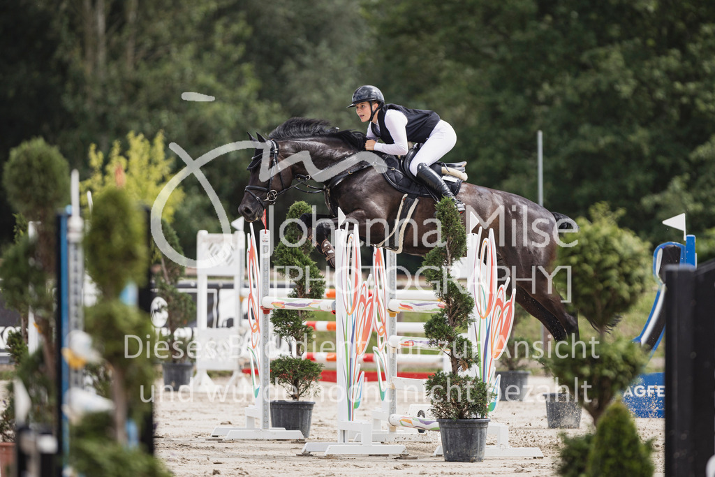 250629_PfSpTa_2Ph-M1-755 | Deine schönsten Turniermomente als professionelle Fotos! Entdecke hochwertige Pferdesport-Fotografie im Online-Shop. Jetzt Fotos finden & bestellen!