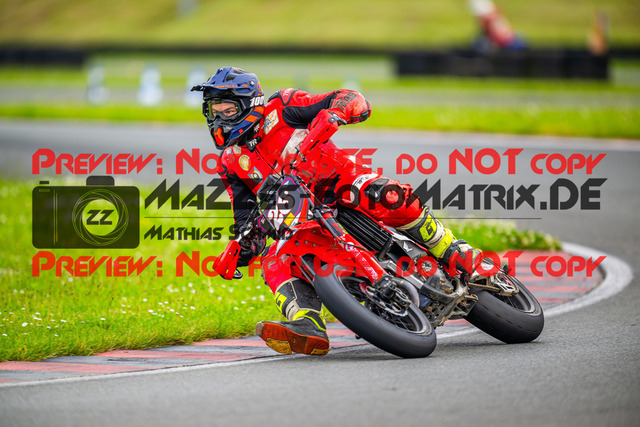 MaZZes_FotoMatrix_240621_6007705_2350 | ROT