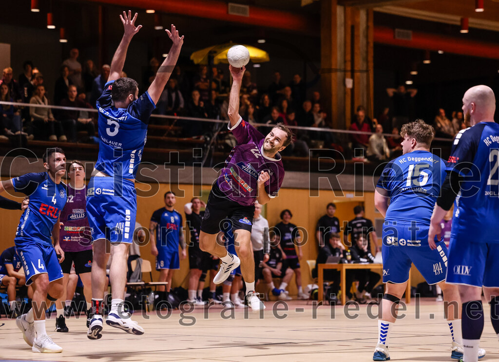 2024-11-09_048_SpVgg_Altenerding_II_gegen_HC_Deggendorf | Erding, Deutschland, 09.11.2024:Handball, Bezirksliga Männer Ost 2024 / 2025, 4. Spieltag, SpVgg Altenerding II gegen HC Deggendorf, Endergebnis: 25:24Foto: Christian Riedel / fotografie-riedel.net