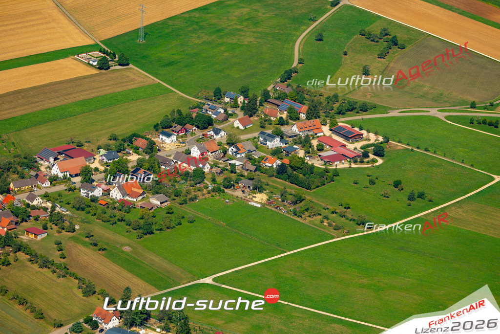 Das Luftbild zeigt : Langenhart Meßkirch - Die Luftaufnahme wurde 2024 vom UL-Flugzeug aus erstellt ( keine Drohne ) - Hochauflösende Luftaufnahme - Für grossformatige Ausdrucke geeignet. Die Geschenkidee !Mit Lizenz und Bildrechte bestellbar