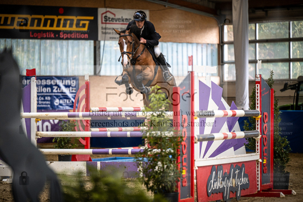 DOS_1197 | Entdecke hochwertige Reitturnierfotos von Foto Oger. Professionell, emotional und authentisch – jetzt Lieblingsmomente im Shop bestellen. - Realisiert mit Pictrs.com
