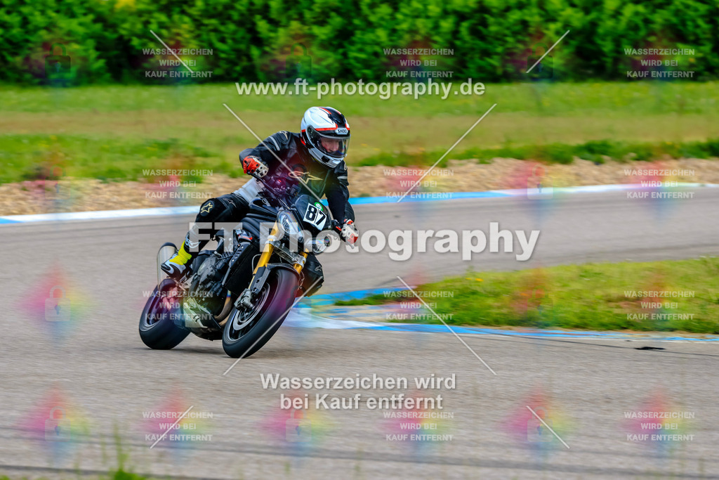 MotoTeam-8756 | Hier findet Ihr Bilder von Touristenfahrten auf der Nürburgring Nordschleife oder von anderen Veranstaltungen die ich besucht habe. Viel Spass beim Durch Schauen 