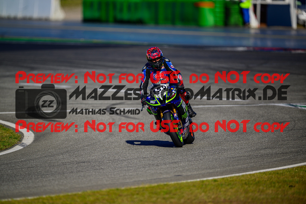 MaZZes_Fotomatrix_20250407_6007705_0646-2 | GELB