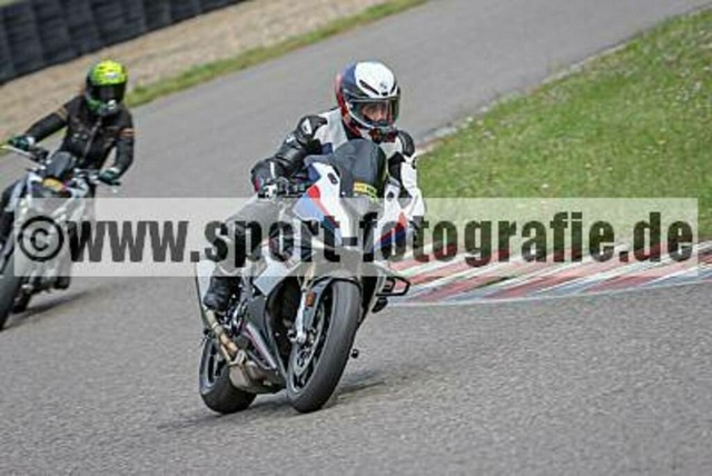 spof3524 | Professionelle Fotos von Sportveranstaltungen, aber auch Hochzeiten und anderen Events. - Realisiert mit Pictrs.com