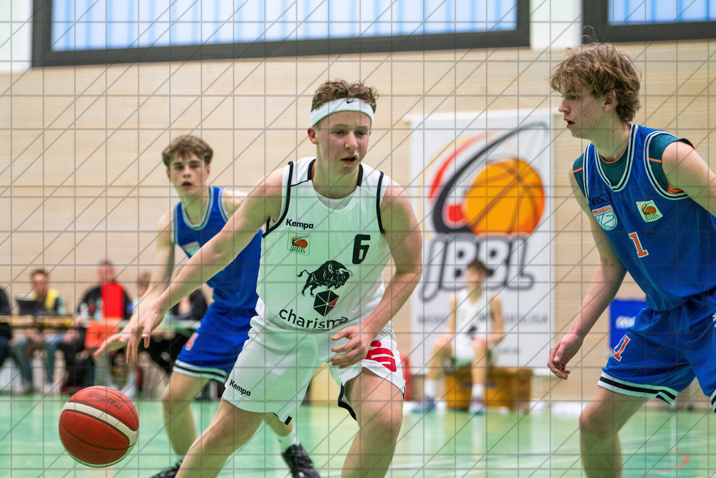 JBBL 24/25 | 21.03.2025 | Charisma Young Bulls vs. Mitteldeutsche Basketball Akademy | JBBL 24/25 | 21.03.2025 | Charisma Young Bulls vs. Mitteldeutsche Basketball Akademy | 1. Runde PlayOffs Gruppe Nord, 2. Spiel - - - - - CREDIT, www.bullenfotos.de, Martin König, Hörner Weg 40, D-49078 Osnabrück, +4917663732967, Nutzung und Weitergabe nur zu den vereinbarten Zwecken. Presseanfragen an Urheber. Alle Rechte beim Urheber. - - - - - - Realisiert mit Pictrs.com