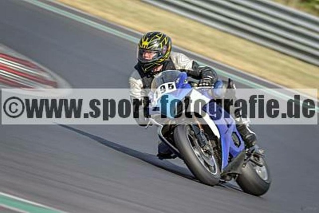 pube3822 | Professionelle Fotos von Sportveranstaltungen, aber auch Hochzeiten und anderen Events. - Realisiert mit Pictrs.com