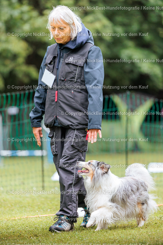 RO-Blumenthal-2026-Nickbest-Hundefotografie-4296 | Dein Hund! Dein Moment! Deine Erinnerungen! Hundefotografie in Bremen Blumenthal. Ich fange die besonderen Momente deines Vierbeiners ein – ob Indoor mit Blitzanlage oder in der freien Natur. Sicher dir dein Moment und dein Termin für eure Erinnerungen.