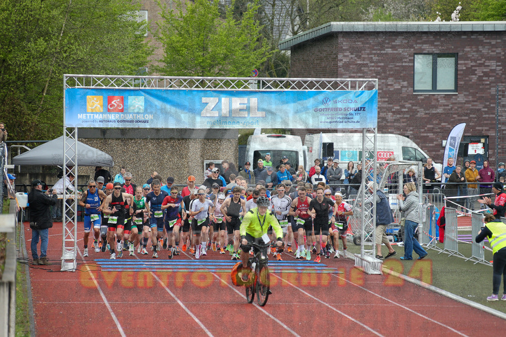 250413_1030_EX1_9971 | Sportfotografie im Rhein-Sieg Kreis, Köln, Bonn, NRW, Rheinland Pfalz, Hessen, etc. Unser Tätigkeitsfeld umfasst den Laufsport vom Volkslauf über den Marathon, Duathlon, Triathon bis zum Ultralauf wie Kölnpfad Ultra oder Schindertrail.