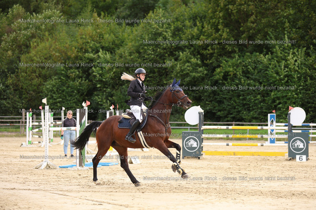 HG9A1132 | laurarinckfotografie - Realisiert mit Pictrs.com