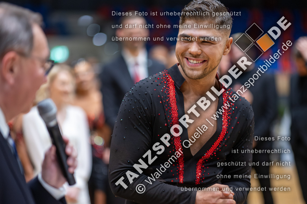 20260328-04100 | Hier finden Sie Tanz Bilder vom Latein und Standard Formationen tanzen. Sportbilder vom Tanzsport. Schöne Fotos und von Weltmeisterschaft, Europameisterschaft, Bundesliga, Regionalliga, Oberliga und Landesliga sowie von GOC Stuttgart, DanceComp, WM Bremen