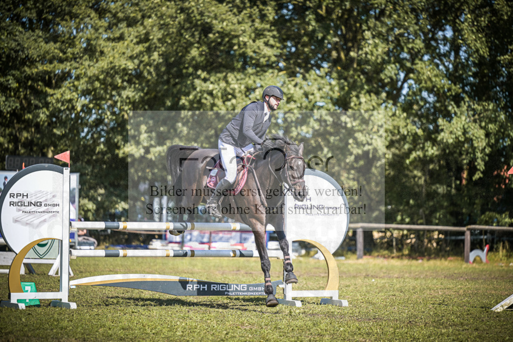 DOS_0619 | Entdecke hochwertige Reitturnierfotos von Foto Oger. Professionell, emotional und authentisch – jetzt Lieblingsmomente im Shop bestellen.Deutschlandweite Turnierfotografie. - Realisiert mit Pictrs.com