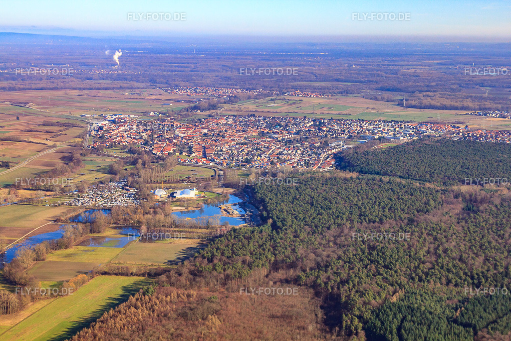 Stadtansicht hinterm Strandbad aus Südwesten | Luftbild: Stadtansicht hinterm Strandbad aus Südwesten in Rülzheim im Bundesland Rheinland-Pfalz in Deutschland. Foto: IMG_36734.jpg vom 16.01.2011 durch Werner Riehm/FLY-FOTO.de - Realisiert mit Pictrs.com
