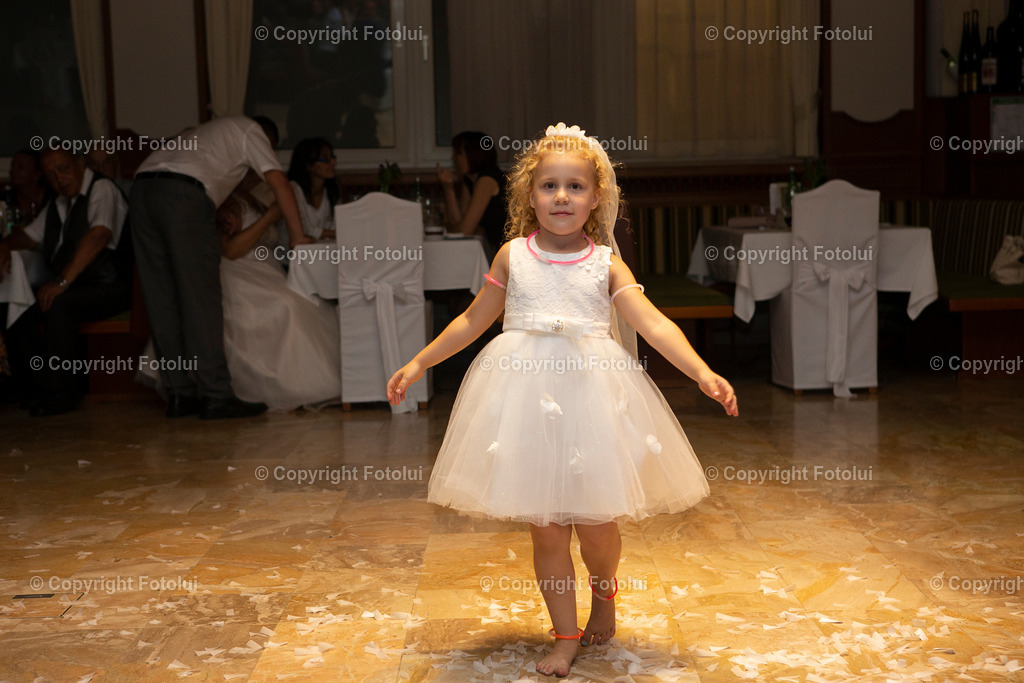 KERSTINFREDYHOCHZEIT_260822_223 | bilder, linz, photo, foto, fussball, sport, fotolui, bundesliga