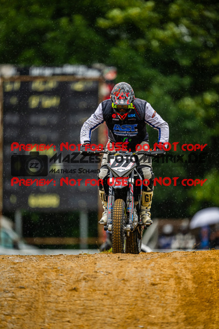 MaZZes_FotoMatrix_230701_2269 | S4