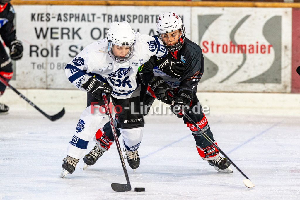 TSV Peißenberg Miners vs EV Lindau | Eishockey BEV U15 Landesliga 2023/2024, TSV Peißenberg Miners vs EV Lindau,
,
2024-03-02 in Peiting (Eisstadion)

Copyright: WolfgangxLindner