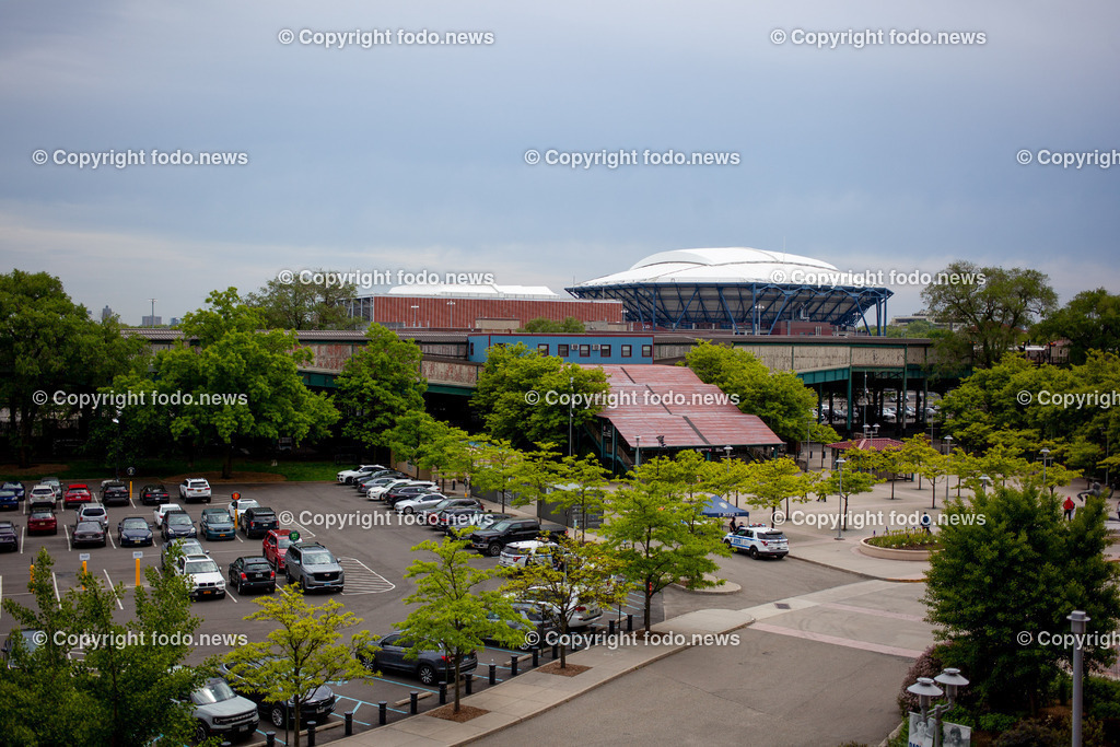 Vereinigte Staaten von Amerika_ USA_ New York City_ NYC_ 20.05.2024-4 | 20.05.2024, Vereinigte Staaten von Amerika, USA, New York City, NYC im Bild diverse Stadtansichten New York City, Wolkenkratzer, Essen, U-Bahn, Menschen, Stadion, Baseball, Yankees, Mets, Manhatten, East River, Trump, Macy, Verkehr, AutosNew York City ist eine Weltstadt an der Ostkueste der Vereinigten Staaten. Sie liegt im Bundesstaat New York und ist mit rund 8,8 Millionen Einwohnern die bevoelkerungsreichste Stadt des Landes.Quelle: Wikipedia