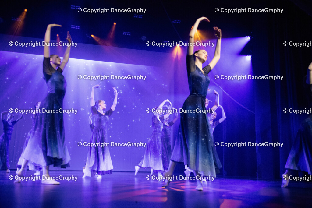 GPHY3388 | DanceGraphy - Realisiert mit Pictrs.com