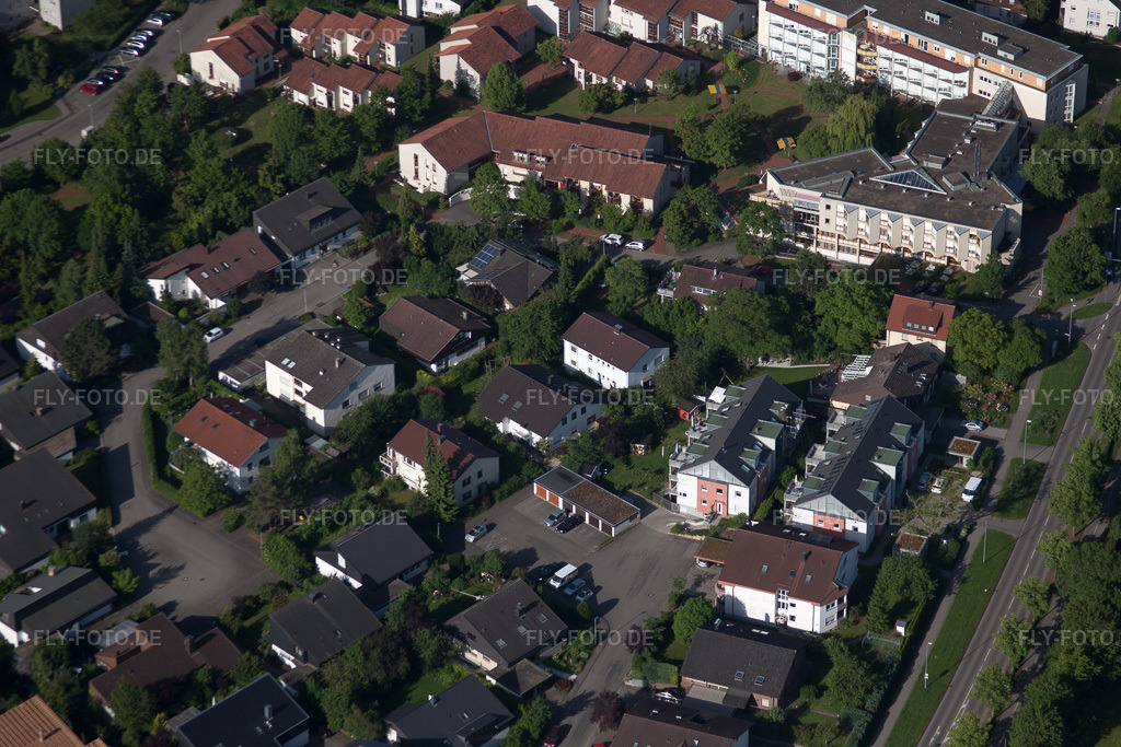 Luftbild: Seniorenzentrum in Herrenberg im Bundesland Baden-Württemberg in Deutschland.Foto: IMG_67755.jpg vom 09.06.2014 durch Werner Riehm/FLY-FOTO.deAuflösung des Originals: 4752 x 3168 px