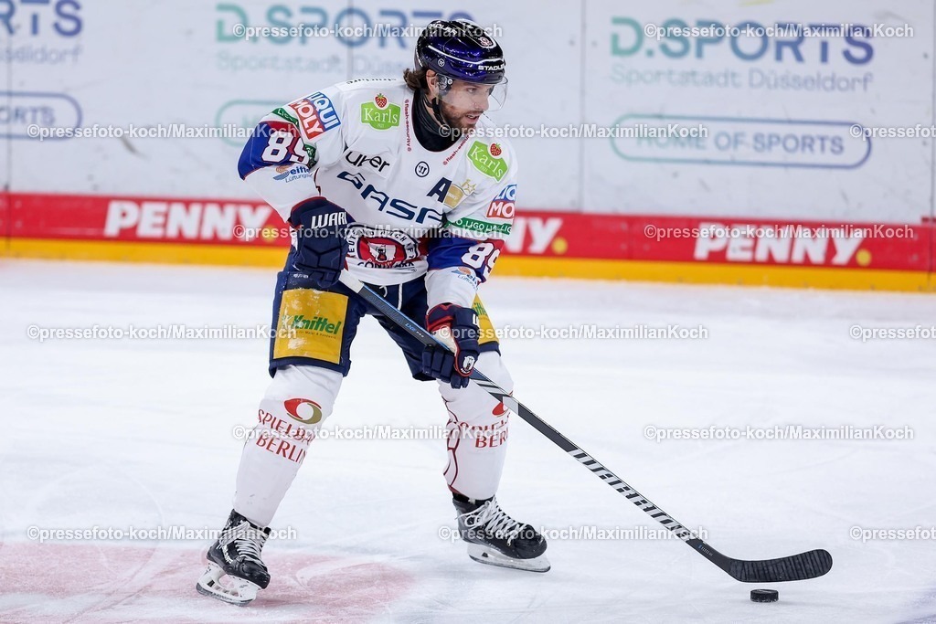 DEG12012501034 | 12.01.2025, Eishockey, Penny DEL, Düsseldorfer EG - Eisbären Berlin, PSD-BANK Dome: Zach Boychuk (Eisbären Berlin #89)