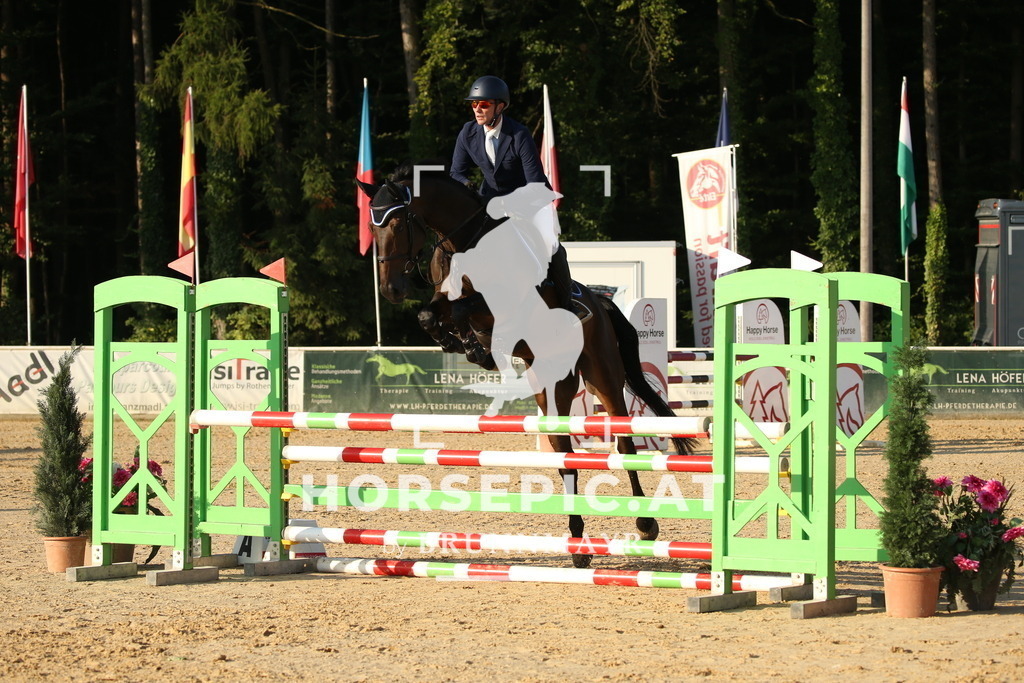 DL2Q6417 | Willkommen bei Brunnmayr - Design & Fotografie – Ihrem Spezialisten für Reitturniere und Pferdeveranstaltungen in Oberösterreich, Salzburg und Bayern! Seit über 17 Jahren sind wir leidenschaftlich dabei.