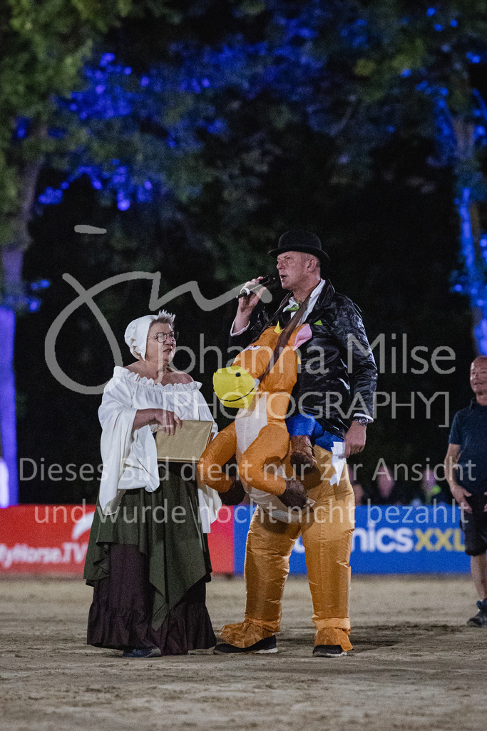 230827_Delbrueck_Kostuem-755 | Deine schönsten Turniermomente als professionelle Fotos! Entdecke hochwertige Pferdesport-Fotografie im Online-Shop. Jetzt Fotos finden & bestellen!