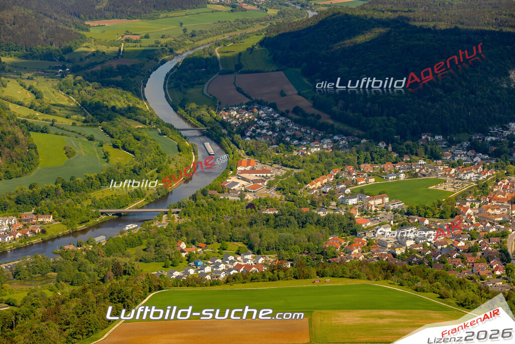 Das Luftbild zeigt :  Beilngries - Die Luftaufnahme wurde 2024 vom UL-Flugzeug aus erstellt ( keine Drohne ) - Hochauflösende Luftaufnahme - Für grossformatige Ausdrucke geeignet. Die Geschenkidee !Mit Lizenz und Bildrechte bestellbar