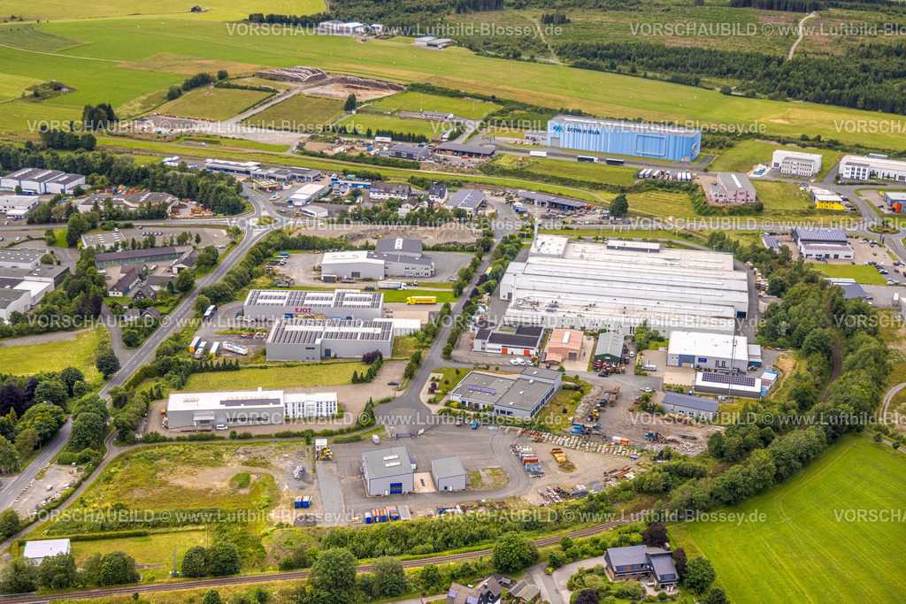 Erndtebrueck240709689 | Luftbild, Gewerbegebiet Schameder, Melbacher Höhe, Werk Rothenpieler, Sportplatz Schameder, Leimstruth, Erndtebrück, Kreis Siegen-Wittgenstein, Nordrhein-Westfalen, Deutschland