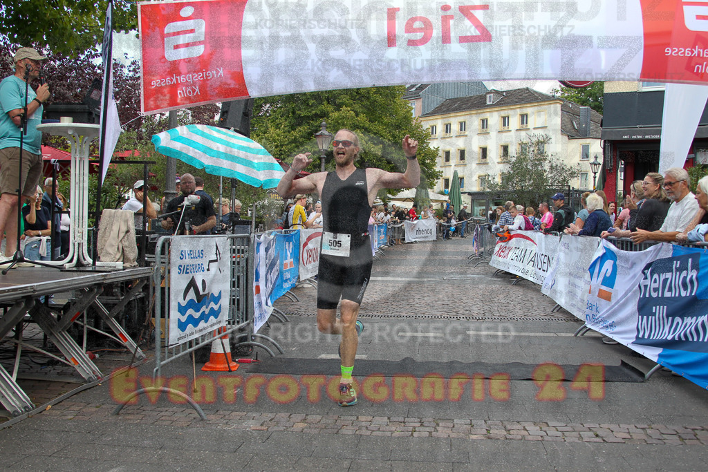 250824_1424_EV4_1696 | Sportfotografie im Rhein-Sieg Kreis, Köln, Bonn, NRW, Rheinland Pfalz, Hessen, etc. Unser Tätigkeitsfeld umfasst den Laufsport vom Volkslauf über den Marathon, Duathlon, Triathon bis zum Ultralauf wie Kölnpfad Ultra oder Schindertrail.