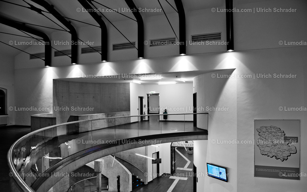 00491-2365 - Bahnhof Halberstadt | Stockfoto und Bilderpool mit Bildmaterial aus Deutschland, dem Harz, Halberstadt, Quedlinburg, Wernigerode und weltweit. Qualitativ hochwertige und professionelle Fotos anschauen und kaufen. - Realisiert mit Pictrs.com