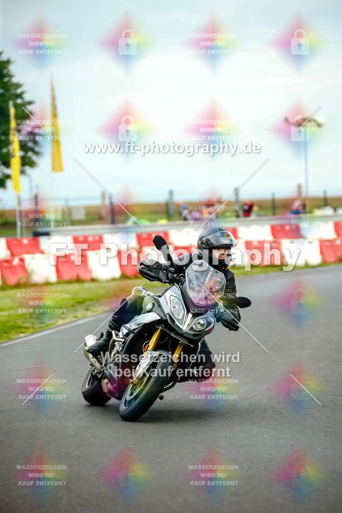 VBK-4229 | Hier findet Ihr Bilder von Touristenfahrten auf der Nürburgring Nordschleife oder von anderen Veranstaltungen die ich besucht habe. Viel Spass beim Durch Schauen 