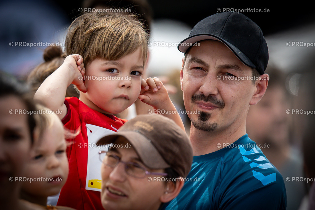 Stadionlauf Köln, 26.05.2024 | Impressionen von Stadionlauf Köln am 26.05.2024 rund um das RheinEnergie-Stadion in Koeln-Müngersdorf.
