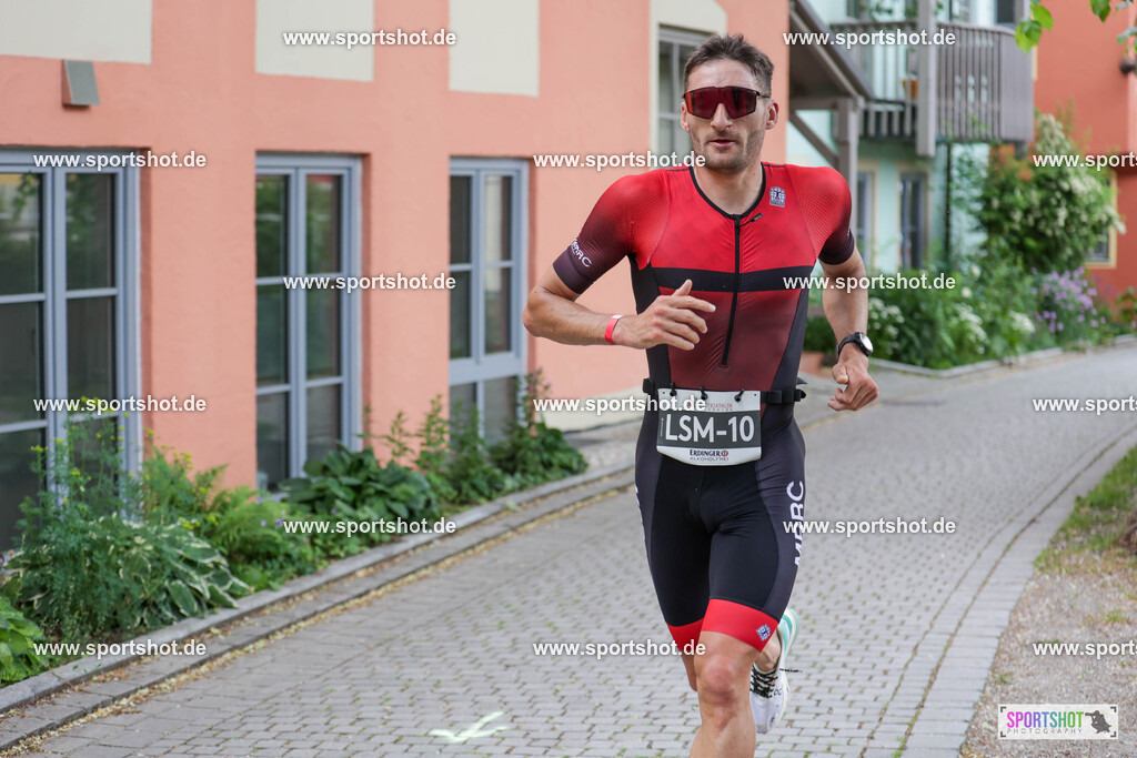 KSZ_5728 | Stadttriathlon Erding 2025. #yourpictrs #sportshot_your_pictrs @Sportshotphotography #stadttriathlonerding Copyright: www.sportshot.de