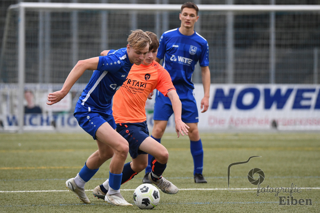 FC Rastede-JFV Leer | A-Jugend Bezirksliga; FC Rastede (blau)-JFV Leer (orange) am 07.10.2023; in Rastede (Sportanlage Köttersweg), Photo: Philip Eiben 2023 - Realisiert mit Pictrs.com