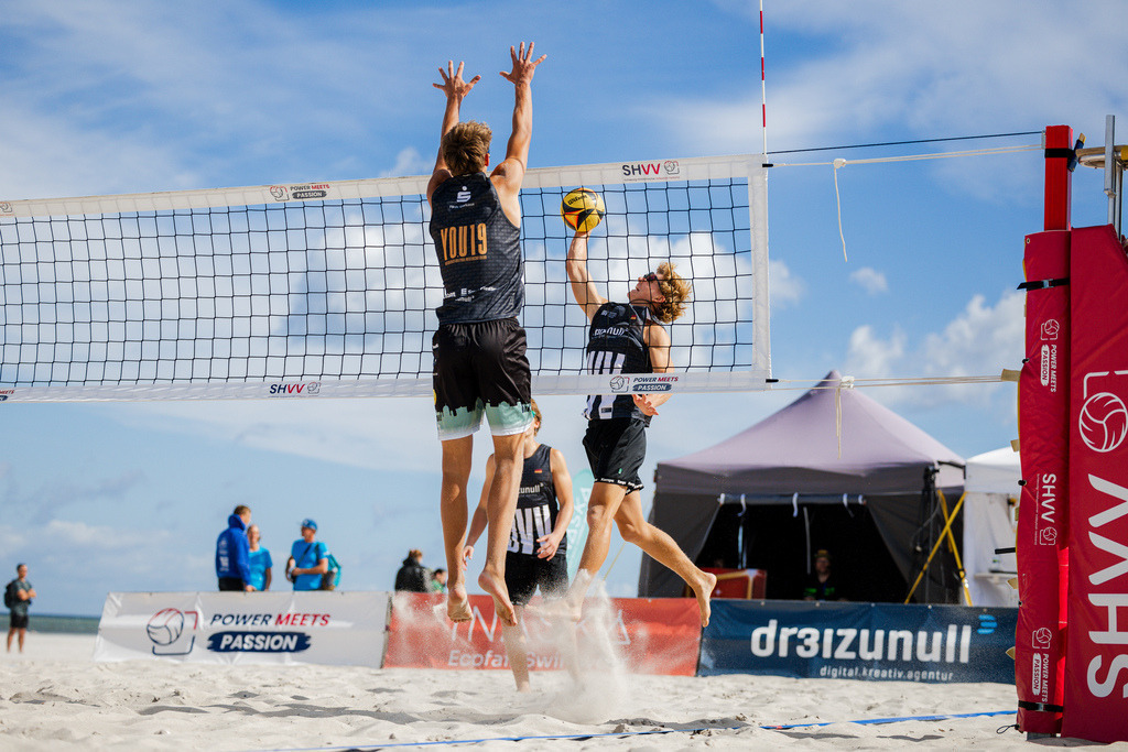 Beachvolleyball I Saison 2026 I Deutsche Meisterschaft U19 I 1. Tag | Jasper Lorenz Fotografie - Realisiert mit Pictrs.com