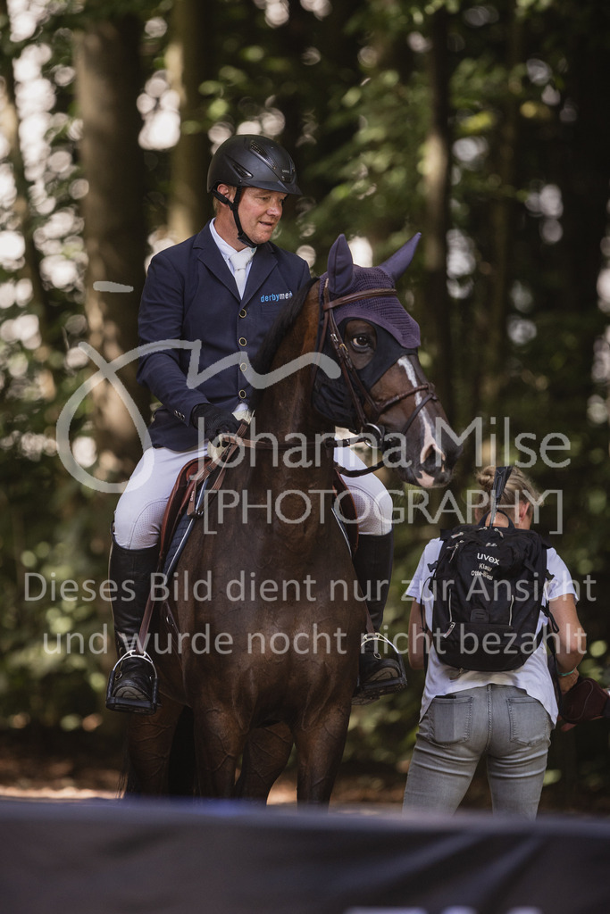 230910_OWLCh_GroßerPreis-600 | Deine schönsten Turniermomente als professionelle Fotos! Entdecke hochwertige Pferdesport-Fotografie im Online-Shop. Jetzt Fotos finden & bestellen!