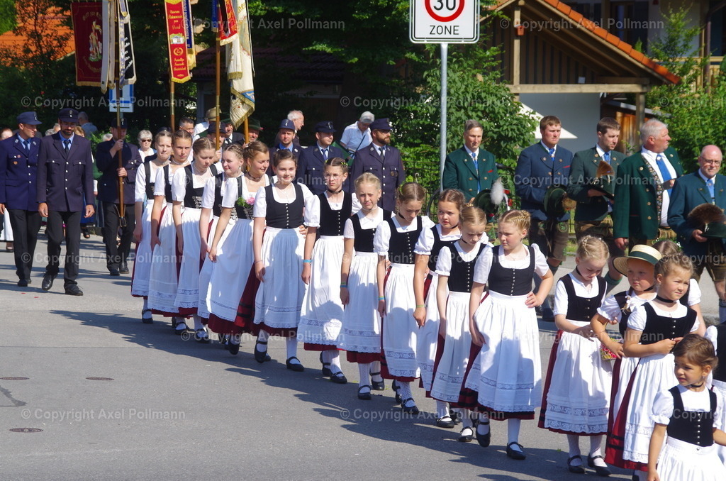 IMGP3174 | fotografiert von Axel PollmannLeonhardi Wallfahrt Benediktbeuern und Murnau, Fronleichnam, Fasching, Landschaft im Loisachtal und Benediktbeuern  - Realisiert mit Pictrs.com