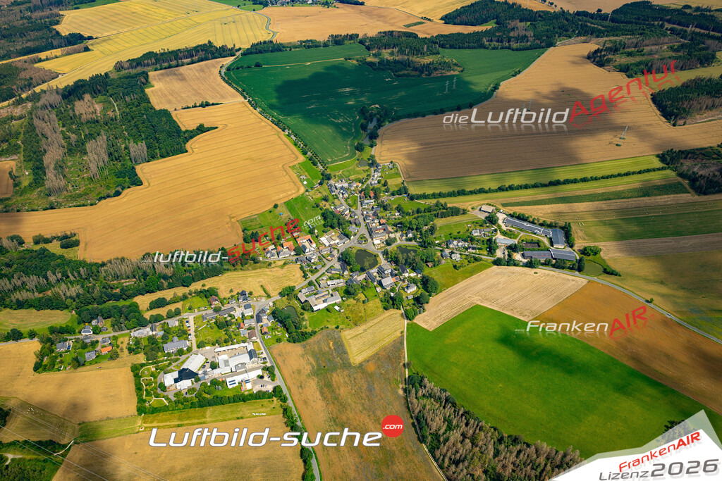 Das Luftbild zeigt : Altengesees Remptendorf - Die Luftaufnahme wurde 2024 vom UL-Flugzeug aus erstellt ( keine Drohne ) - Hochauflösende Luftaufnahme - Für grossformatige Ausdrucke geeignet. Die Geschenkidee !Mit Lizenz und Bildrechte bestellbar
