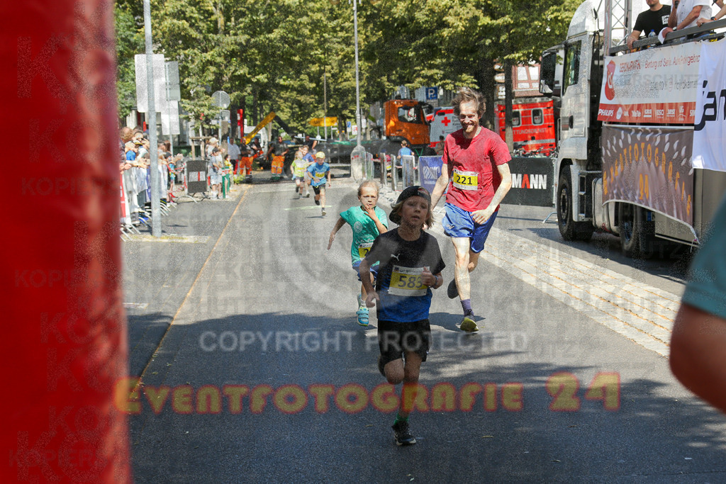 250621_1042_EX1_2201 | Sportfotografie im Rhein-Sieg Kreis, Köln, Bonn, NRW, Rheinland Pfalz, Hessen, etc. Unser Tätigkeitsfeld umfasst den Laufsport vom Volkslauf über den Marathon, Duathlon, Triathon bis zum Ultralauf wie Kölnpfad Ultra oder Schindertrail.