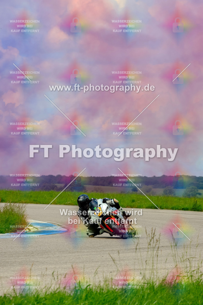 MotoTeam-1132 | Hier findet Ihr Bilder von Touristenfahrten auf der Nürburgring Nordschleife oder von anderen Veranstaltungen die ich besucht habe. Viel Spass beim Durch Schauen 