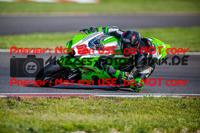 MaZZes_FotoMatrix_220506_92035 | Fotograf Mathias Schmid
Sportfotograf,
Eventfotograf,
Hochzeitsfotograf,
Portraitfotograf