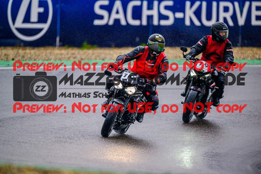 MaZZes_FotoMatrix_240521_6007705_4973 | INST