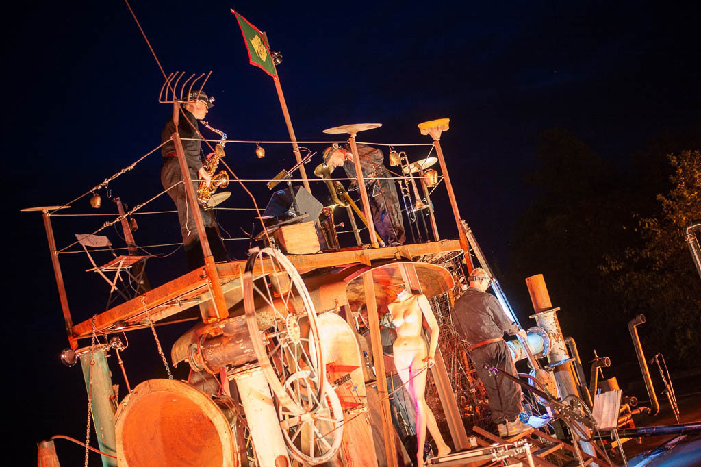 Jazzmaschine | Die Jazzmaschine im Forte Belvedere Leisnig zum Festival Hallo Leisnig 2022. - Realisiert mit Pictrs.com