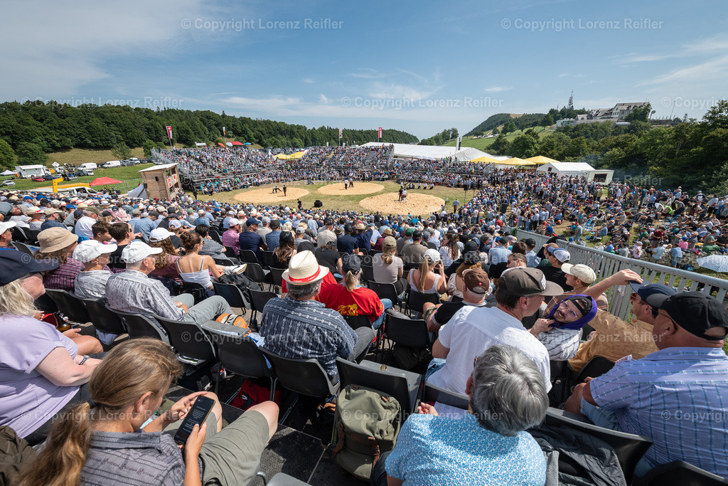Schwingen -  Weissenstein Schwinget 2025 | Weissenstein bei Solothurn, 19.7.25, Schwingen - Weissenstein Schwinget.