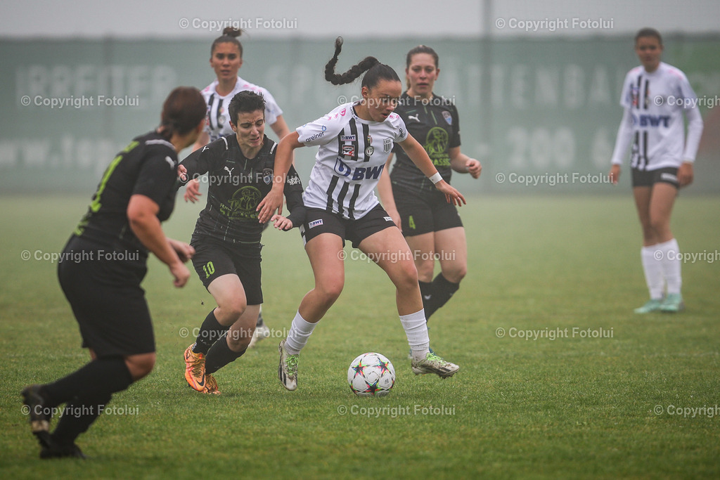 A-BINDER_20240601_0016 | St.Stefan,AUSTRIA,01.June.24 - SOCCER - Zaunergroup OOE Ladies Cuo, LASK vs FCPS. Image shows Alexandra Holzer (Kematen) and Lenka Vaneckova (LASK).Photo: Sportmediapics.com/ Manfred Binder