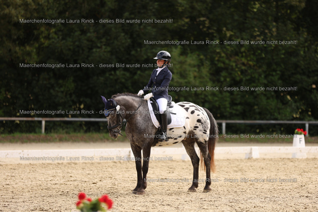 HG9A1138 | laurarinckfotografie - Realisiert mit Pictrs.com