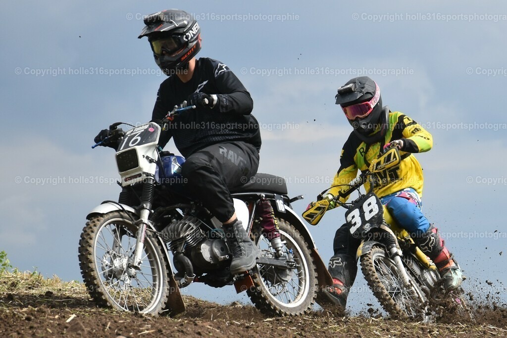 DSC_0044_01 (2) | Sportfotografie , Motorsport, Motoross, Reitsport, Mointainbike, Enduro,
Landschaft , Outdoor, Eventfotografie, Landschaft, Bilder online bestellen - Realisiert mit Pictrs.com