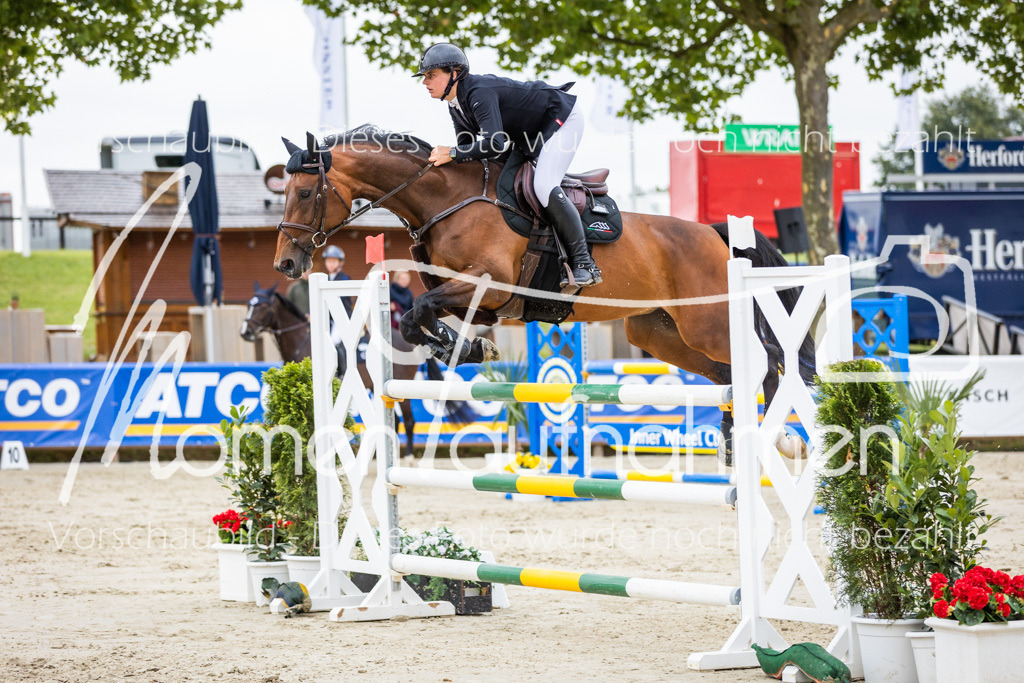 BHO-2PhSpr-M-273 | MomenTaufnahmen Pferdesportfotos